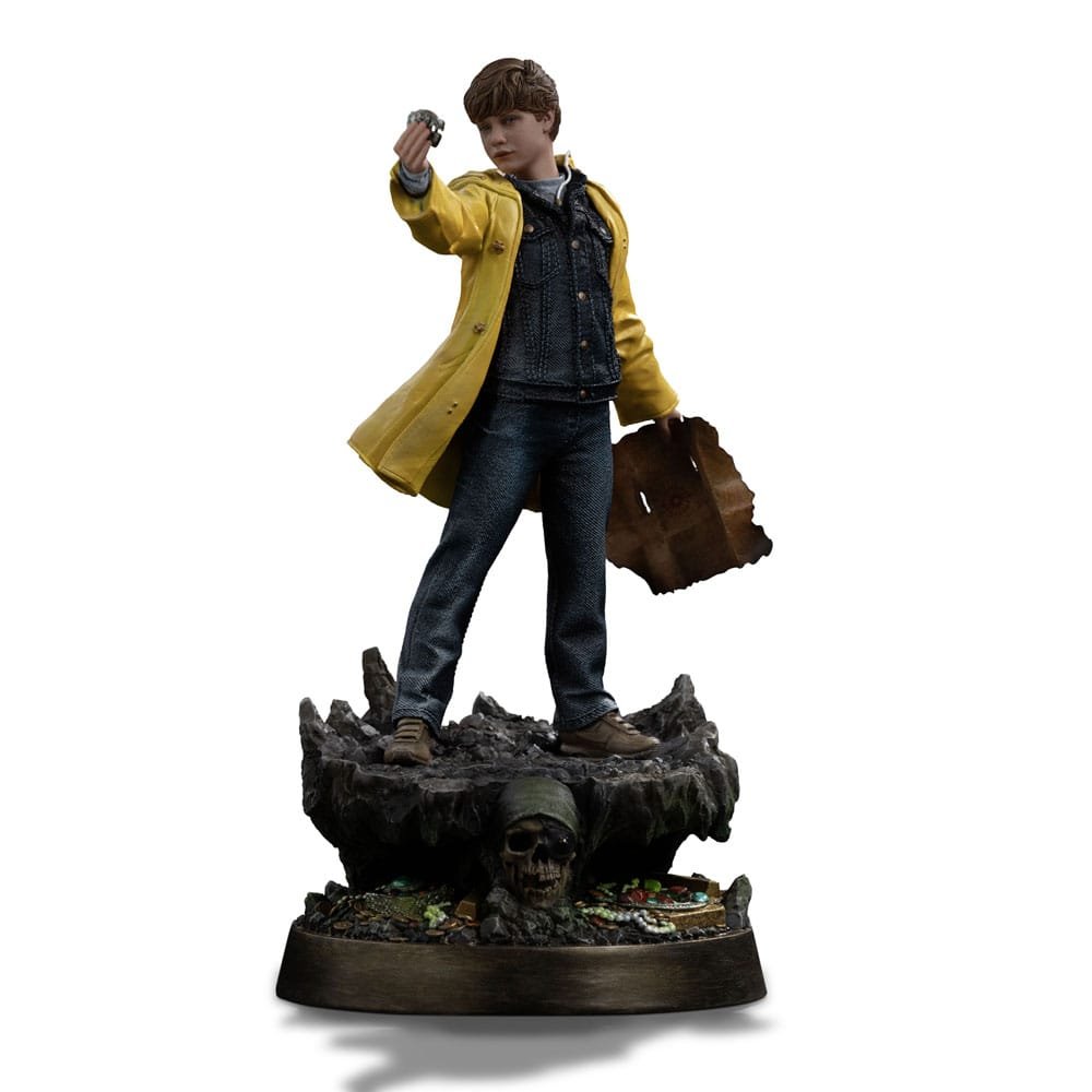 x_is33400 Άγαλμα The Goonies – Mikey Walsh (40th Anniversary) 21 cm - Image 1